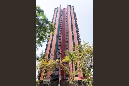 Apartamento para alugar com 72m², 3 quartos e 1 vaga Apartamento para alugar com 72m², 3 quartos e 1 vagaFachada