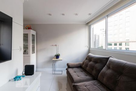 Sala de apartamento para alugar com 3 quartos, 110m² em Vila Nova Conceição, São Paulo