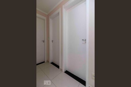 Corredor de apartamento para alugar com 2 quartos, 49m² em Jardim Castelo, São Paulo