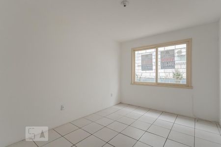 Sala de apartamento à venda com 1 quarto, 47m² em Passo da Areia, Porto Alegre