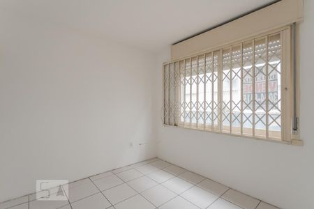 Quarto de apartamento à venda com 1 quarto, 47m² em Passo da Areia, Porto Alegre