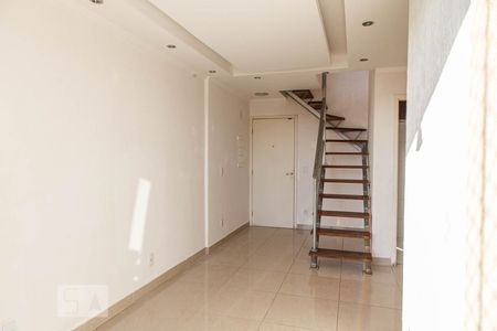 Sala de apartamento para alugar com 2 quartos, 133m² em Parque Independência, São Paulo