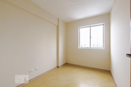 Quarto 1 de apartamento para alugar com 3 quartos, 75m² em Jardim Botânico, Curitiba