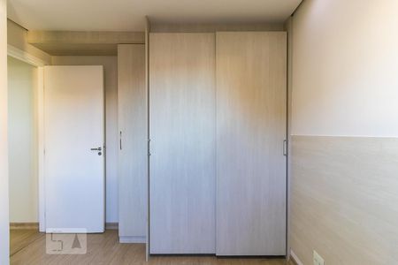 Quarto 1 - Armários de apartamento para alugar com 2 quartos, 52m² em Vila Industrial, Campinas