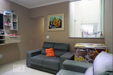 Sala de casa à venda com 3 quartos, 170m² em Jardim São Nicolau, São Paulo