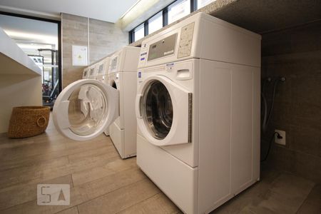 Studio para alugar com 40m², 1 quarto e 1 vaga Studio para alugar com 40m², 1 quarto e 1 vagaLavanderia