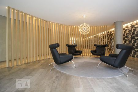 Studio para alugar com 40m², 1 quarto e 1 vaga Studio para alugar com 40m², 1 quarto e 1 vagaHall