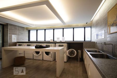 Studio para alugar com 40m², 1 quarto e 1 vaga Studio para alugar com 40m², 1 quarto e 1 vagaLavanderia