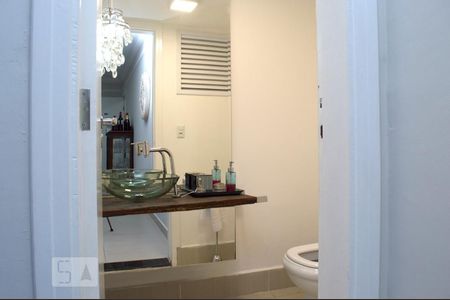 Lavabo de apartamento para alugar com 4 quartos, 167m² em Centro, Uberlândia