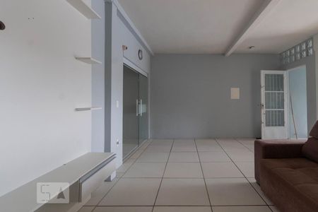 Sala de Estar 2 de casa à venda com 3 quartos, 270m² em Medianeira, Porto Alegre