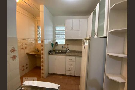 Cozinha de apartamento para alugar com 3 quartos, 60m² em Estoril, Belo Horizonte