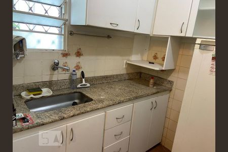 Cozinha de apartamento para alugar com 3 quartos, 60m² em Estoril, Belo Horizonte