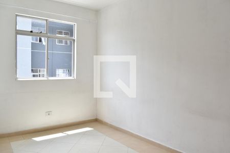 Quarto 2 de apartamento para alugar com 3 quartos, 54m² em Pinheirinho, Curitiba