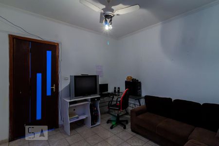 Sala de TV de casa à venda com 4 quartos, 287m² em Jardim Santa Clara, Guarulhos