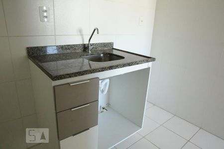 Cozinha de apartamento à venda com 1 quarto, 33m² em Liberdade, São Paulo