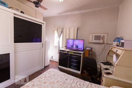 Casa à venda com 600m², 7 quartos e 2 vagas Casa à venda com 600m², 7 quartos e 2 vagasQuarto 5