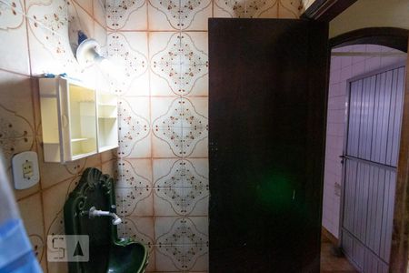 Casa à venda com 600m², 7 quartos e 2 vagas Casa à venda com 600m², 7 quartos e 2 vagasBanheiro 1