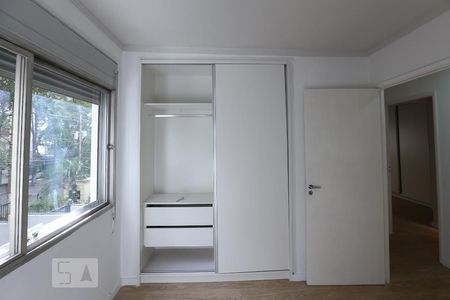 Quarto de apartamento à venda com 3 quartos, 144m² em Itaim Bibi, São Paulo