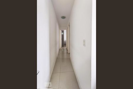 Corredor de apartamento à venda com 2 quartos, 48m² em Igara, Canoas