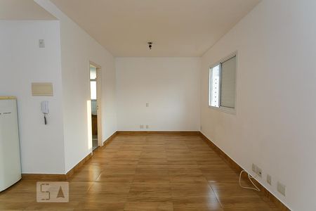 Studio para alugar com 32m², 1 quarto e 1 vagaKitnet