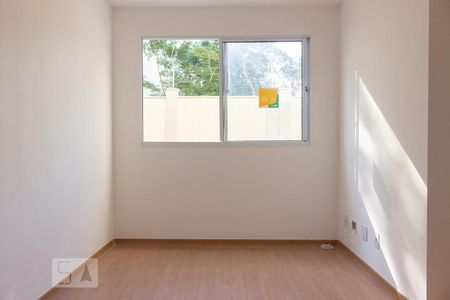 Sala de apartamento para alugar com 2 quartos, 45m² em Campo Grande, Rio de Janeiro