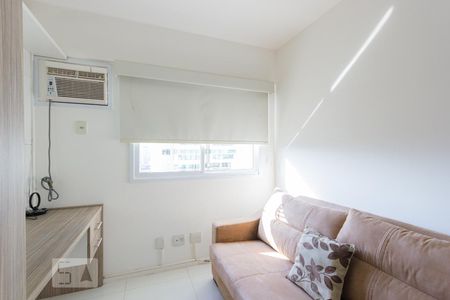 Quarto 1 de apartamento para alugar com 2 quartos, 81m² em Barra da Tijuca, Rio de Janeiro