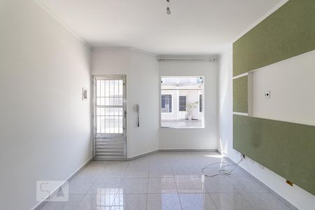 Sala de casa de condomínio para alugar com 2 quartos, 168m² em Vila Domitila, São Paulo