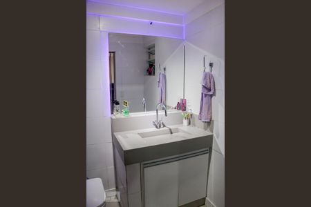 banheiro social de casa à venda com 4 quartos, 300m² em Tijuca, Rio de Janeiro