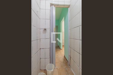 Banheiro de casa para alugar com 1 quarto, 50m² em Vila Granada, São Paulo