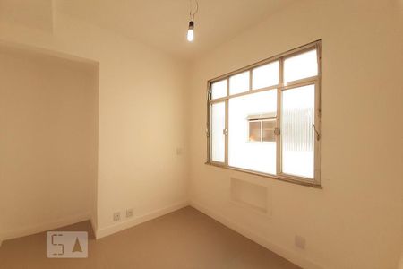 Quarto 1 de apartamento para alugar com 2 quartos, 70m² em Todos Os Santos, Rio de Janeiro