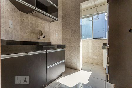 Cozinha de apartamento à venda com 2 quartos, 48m² em Copacabana, Belo Horizonte