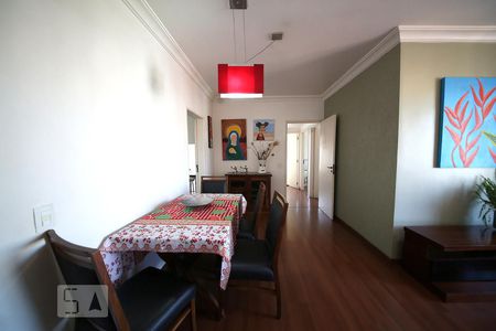 Sala de apartamento para alugar com 3 quartos, 75m² em Vila Gertrudes, São Paulo