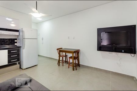 Sala de kitnet/studio para alugar com 1 quarto, 50m² em Boqueirão, Santos