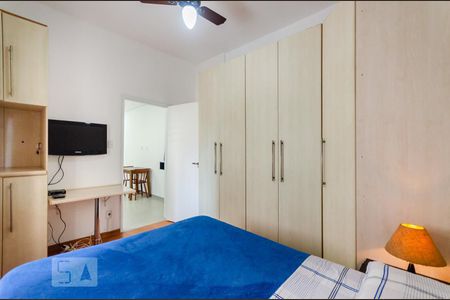 Quarto de kitnet/studio para alugar com 1 quarto, 50m² em Boqueirão, Santos