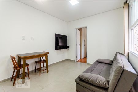 Sala de kitnet/studio para alugar com 1 quarto, 50m² em Boqueirão, Santos