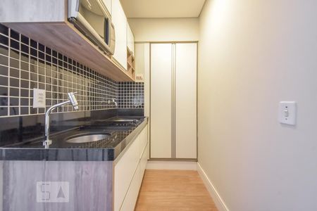 Cozinha de apartamento à venda com 1 quarto, 25m² em República, São Paulo