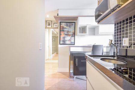 Cozinha de apartamento à venda com 1 quarto, 25m² em República, São Paulo