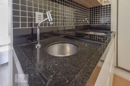 Cozinha de apartamento à venda com 1 quarto, 25m² em República, São Paulo