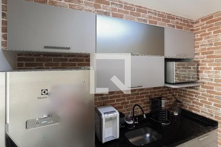 Sala/Cozinha de apartamento para alugar com 2 quartos, 66m² em Jardim Flor da Montanha, Guarulhos