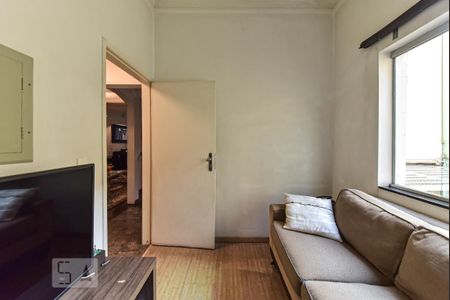 Casa para alugar com 550m², 4 quartos e 6 vagas Casa para alugar com 550m², 4 quartos e 6 vagasSala de Vídeo 1