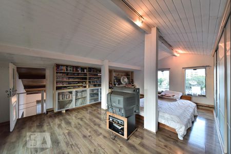 Casa para alugar com 550m², 4 quartos e 6 vagas