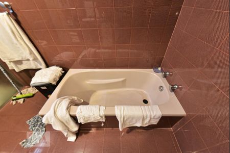 Casa para alugar com 550m², 4 quartos e 6 vagas Casa para alugar com 550m², 4 quartos e 6 vagasBanheiro da Suíte 3