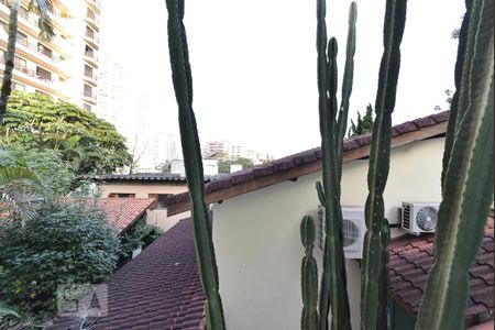 Casa para alugar com 550m², 4 quartos e 6 vagas Casa para alugar com 550m², 4 quartos e 6 vagasSuíte 1 - Vista