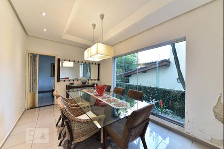 Casa para alugar com 550m², 4 quartos e 6 vagas Casa para alugar com 550m², 4 quartos e 6 vagasSala de Jantar