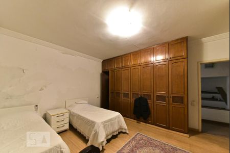 Casa para alugar com 550m², 4 quartos e 6 vagas Casa para alugar com 550m², 4 quartos e 6 vagasSuíte 3