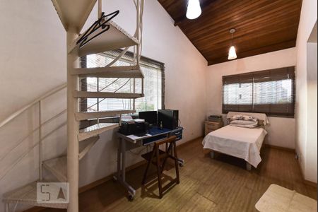 Casa para alugar com 550m², 4 quartos e 6 vagas Casa para alugar com 550m², 4 quartos e 6 vagasSuíte 2