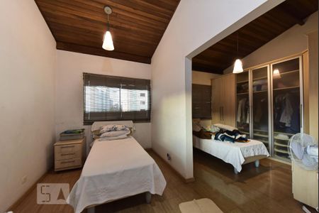 Casa para alugar com 550m², 4 quartos e 6 vagas Casa para alugar com 550m², 4 quartos e 6 vagasSuíte 2