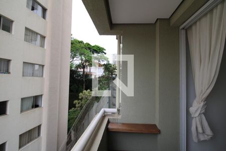 Sala - Varanda de apartamento para alugar com 2 quartos, 57m² em Santa Teresinha, São Paulo