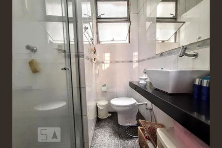 Banheiro de apartamento para alugar com 3 quartos, 110m² em Carmo, Belo Horizonte