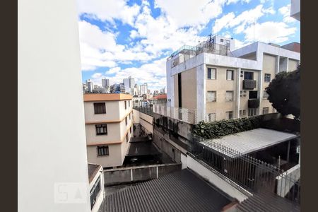 Vista de apartamento para alugar com 3 quartos, 110m² em Carmo, Belo Horizonte